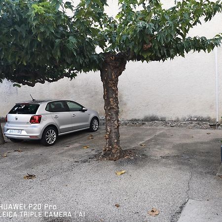 Le Pandora, Proche Tour Magne, Parking Et Terrasse Nîmes Exterior foto